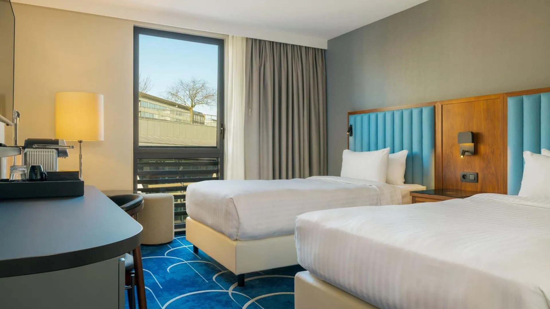 Courtyard By Marriott Paris Arcueil Hotel