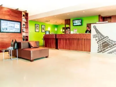 Courtyard By Marriott Paris Arcueil Hotel