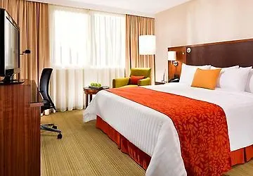 Courtyard By Marriott Paris Arcueil Hotel
